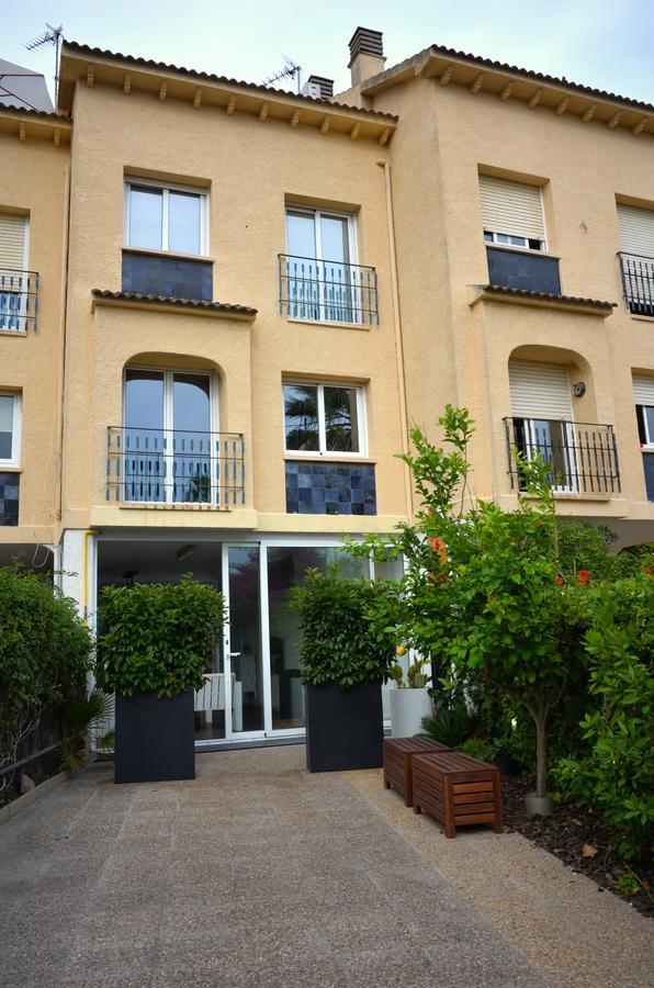 Beach House Castelldefels Esterno foto