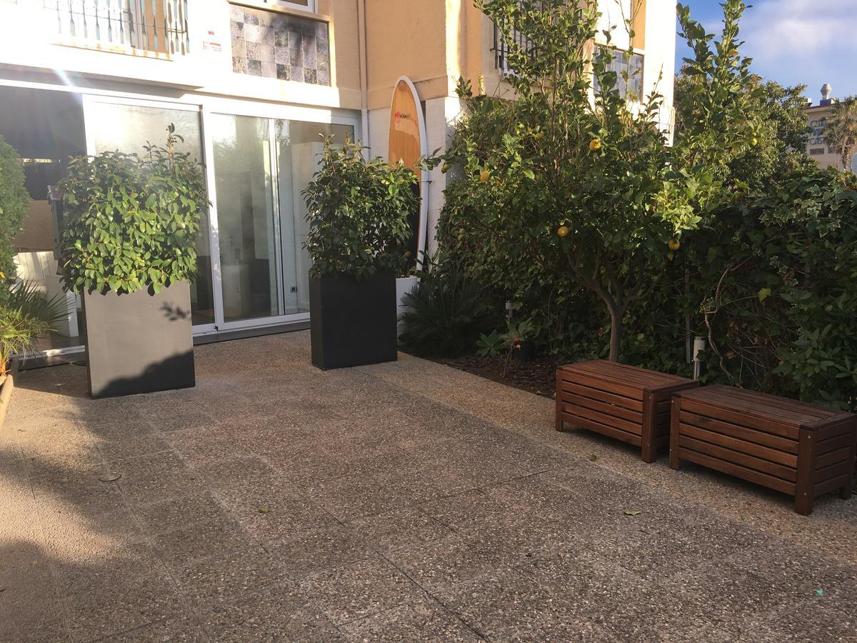 Beach House Castelldefels Esterno foto