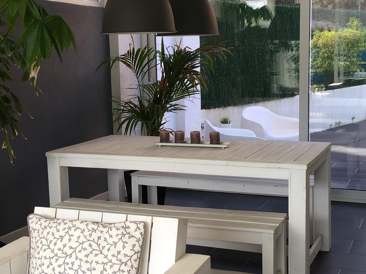Beach House Castelldefels Esterno foto